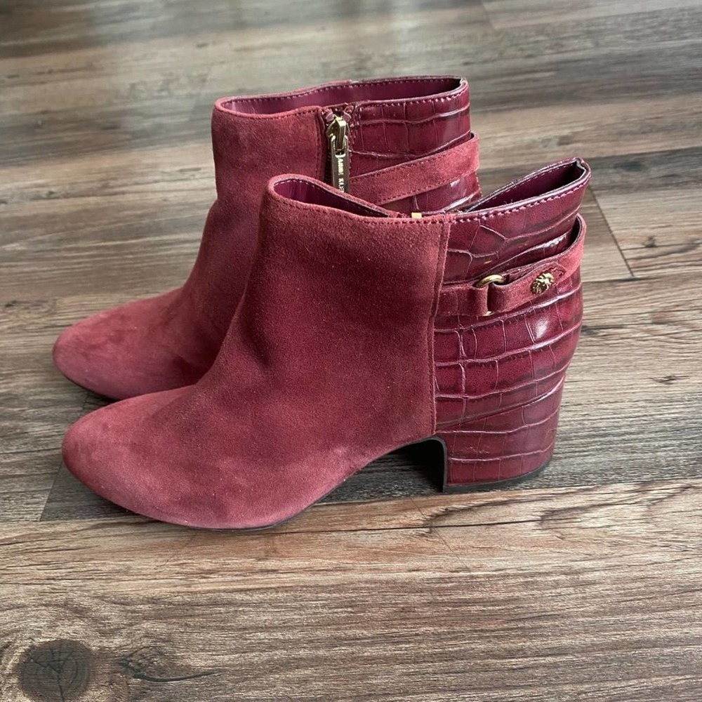 Anne Klein 6M‎ burgundy leather ankle zip boots booties